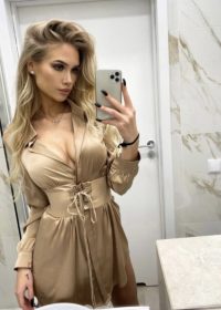 Проститутка Каролина 89219465058 с 2 размером груди предлагает профессиональные секс и интим услуги возле метро Петроградская в городе Санкте-Петербург - фото 3